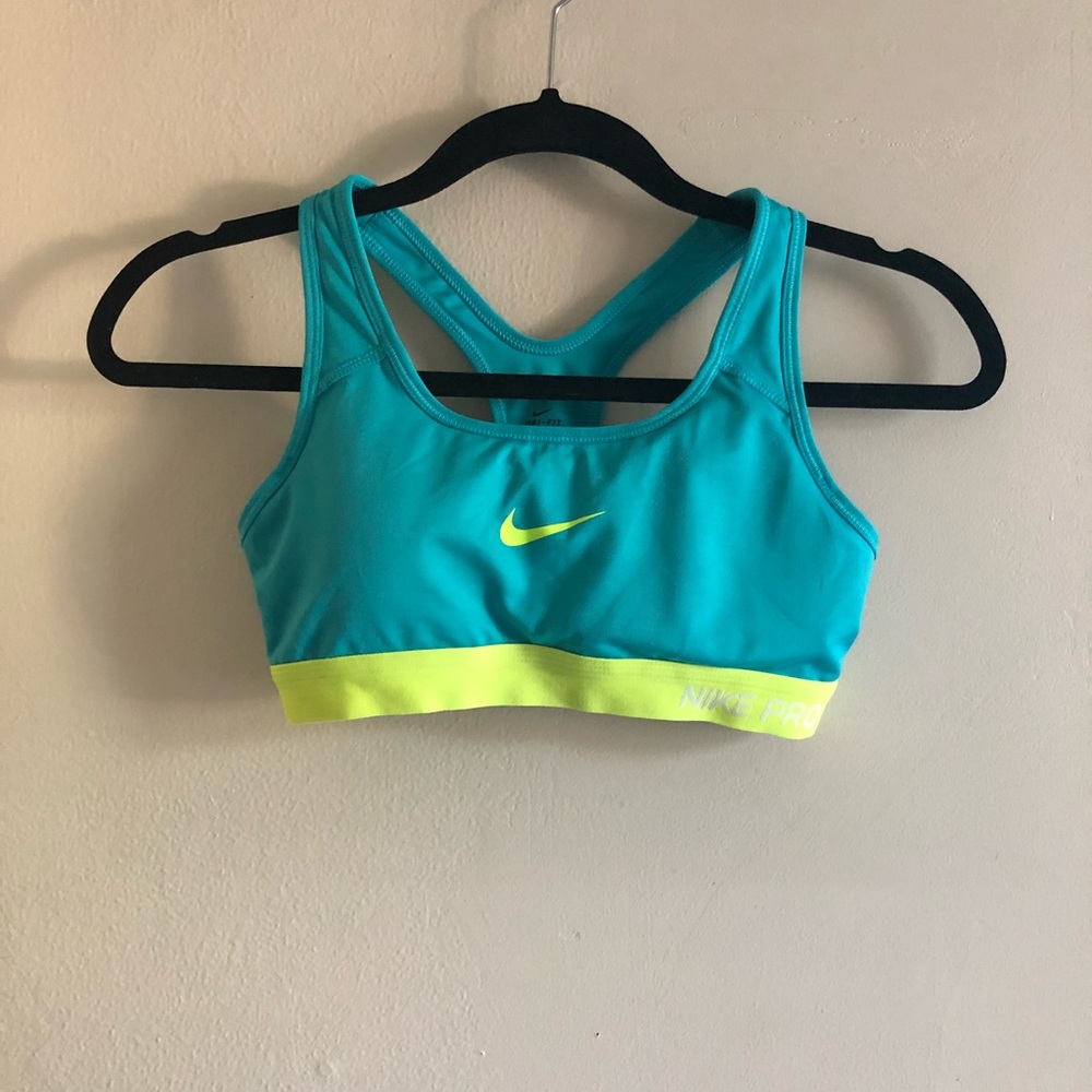 Nike Pro sports bra